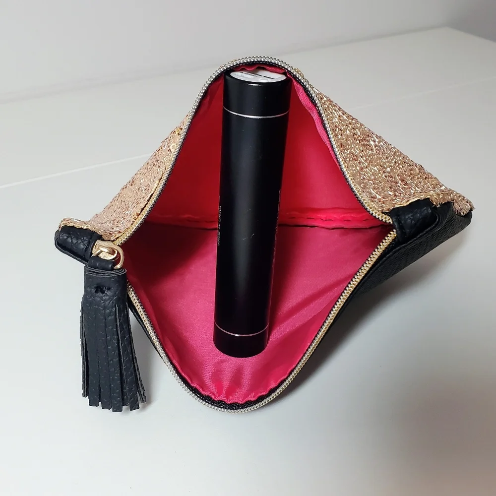 Ipsy Sequin Clutch Makeup Zip Bag with Tassle - Black & Gold NWOT